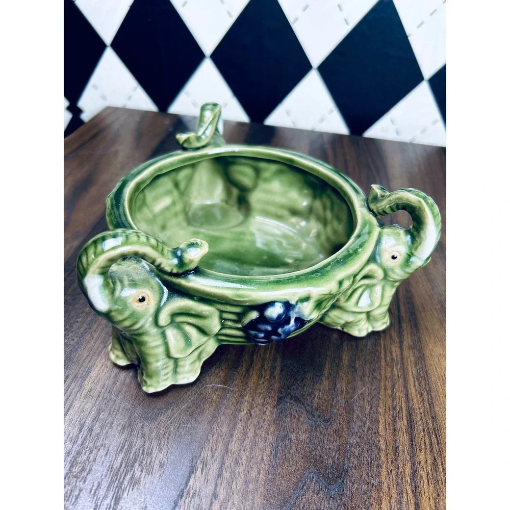Vintage Elephant Candy Dish Green Ceramic Trinket Bowl Grape Relief Decor - Picture 12 of 17
